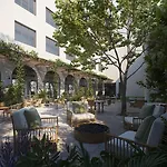 Elisabeth By The Sea Hotel