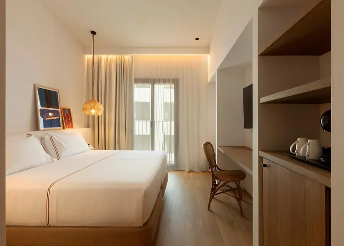 Elisabeth By The Sea